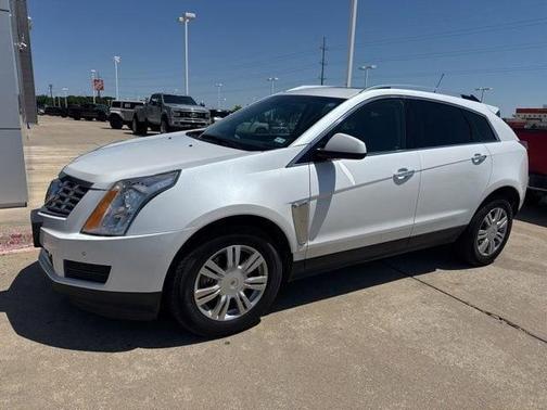 Platinum Ice Tri-Coat 2016 Cadillac SRX Luxury Collection