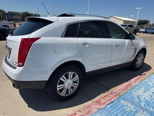 Platinum Ice Tri-Coat 2016 Cadillac SRX Luxury Collection