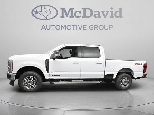 Oxford White 2026 Ford F-250 Lariat