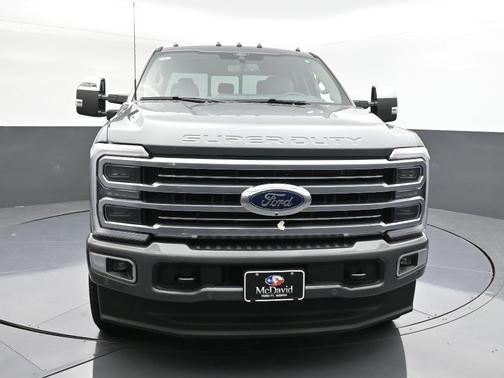 2025 Ford F-250 Platinum