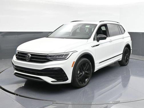 2022 Volkswagen Tiguan 2.0T SE R-Line Black