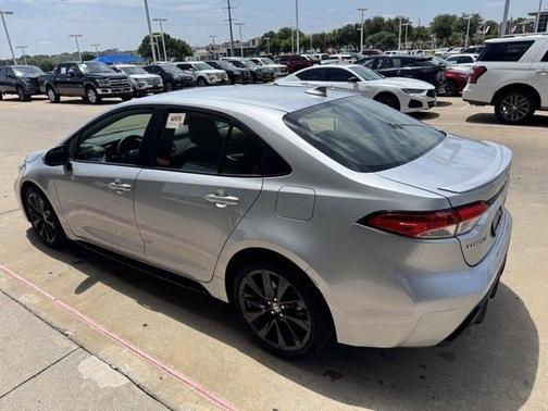 2024 Toyota Corolla Hybrid SE