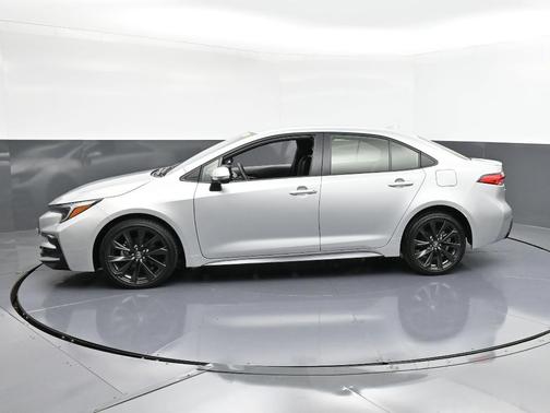 2024 Toyota Corolla Hybrid SE