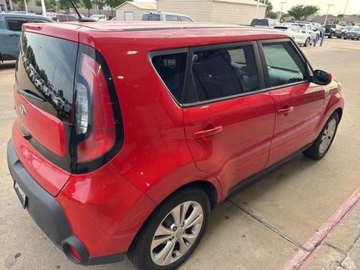 2015 Kia Soul +