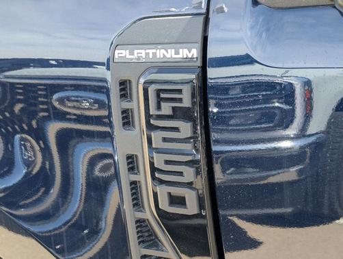 2025 Ford F-250 Platinum