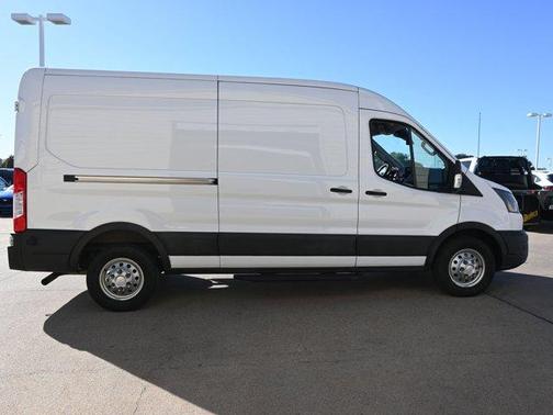 2024 Ford Transit-250 148 WB Medium Roof Cargo