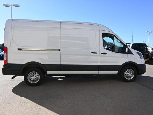2024 Ford Transit-250 148 WB Medium Roof Cargo