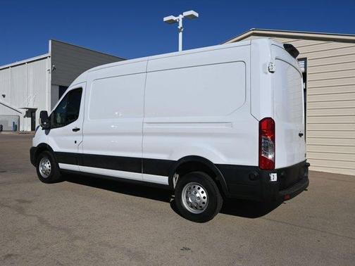 2024 Ford Transit-250 148 WB Medium Roof Cargo
