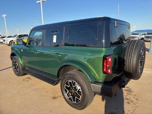 2025 Ford Bronco Outer Banks