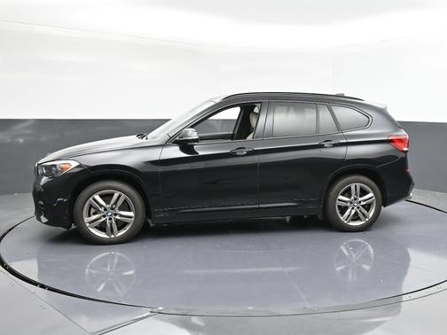 2022 BMW X1 sDrive28i
