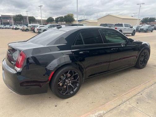 2019 Chrysler 300 S