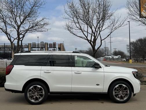 2026 Ford Expedition King Ranch