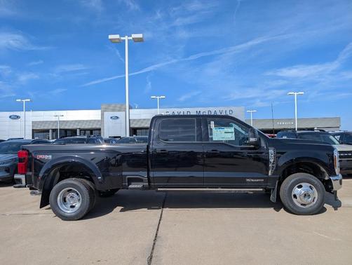 2025 Ford F-350 Lariat Super Duty