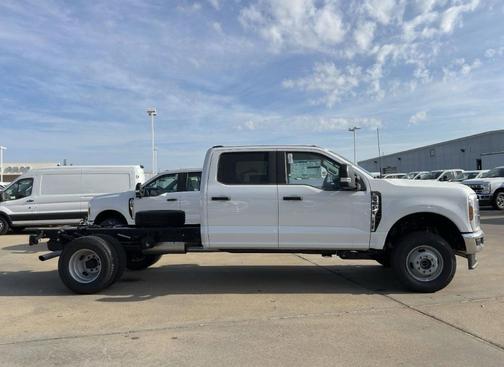 2025 Ford F-350 XLT