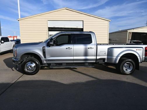 2024 Ford F-350 Lariat Super Duty