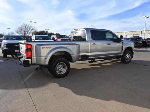 2024 Ford F-350 Lariat Super Duty