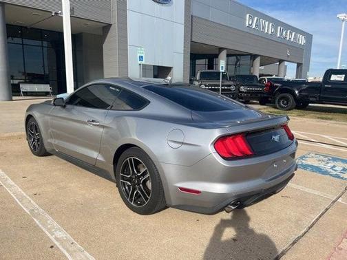2022 Ford Mustang EcoBoost Premium