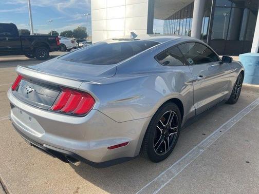 2022 Ford Mustang EcoBoost Premium