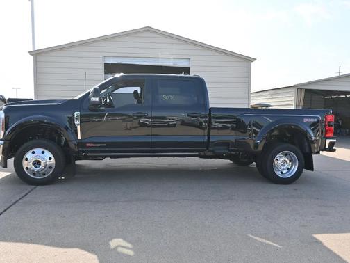 2025 Ford F-450 Lariat