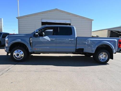 2026 Ford F-450 Platinum