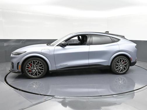 2022 Ford Mustang Mach-E GT