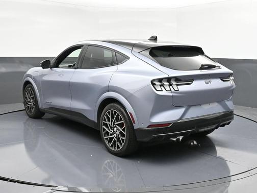 2022 Ford Mustang Mach-E GT