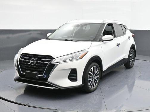 2022 Nissan Kicks SV