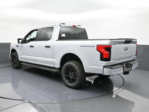 2025 Ford F-150 Lightning XLT