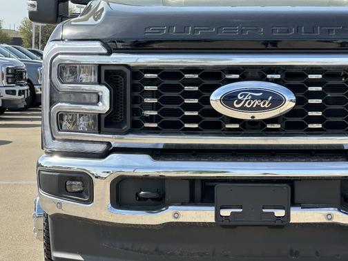 2025 Ford F-350 Lariat Super Duty