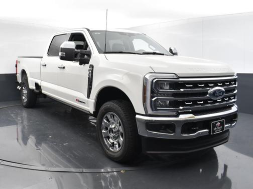 2025 Ford F-350 Lariat Super Duty