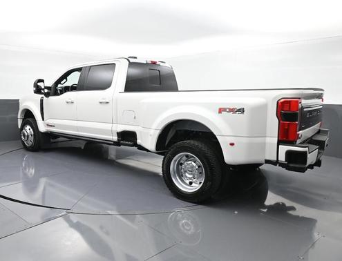 2025 Ford F-450 Platinum