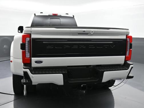 2025 Ford F-450 Platinum