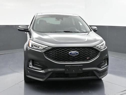 2021 Ford Edge ST