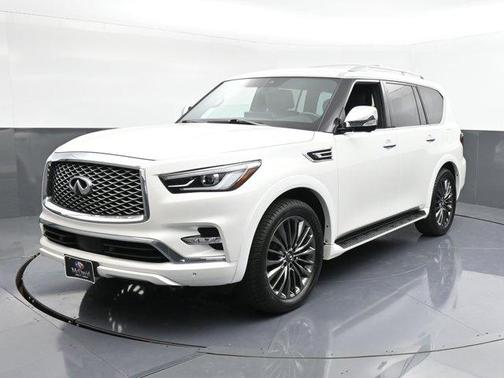 2023 INFINITI QX80 SENSORY