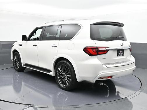 2023 INFINITI QX80 SENSORY