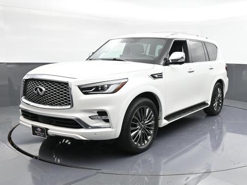 2023 INFINITI QX80 SENSORY