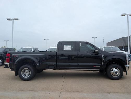 2025 Ford F-350 Lariat Super Duty