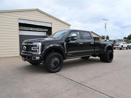 2025 Ford F-450 Platinum