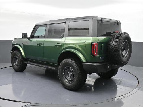 Green Metallic 2024 Ford Bronco Outer Banks