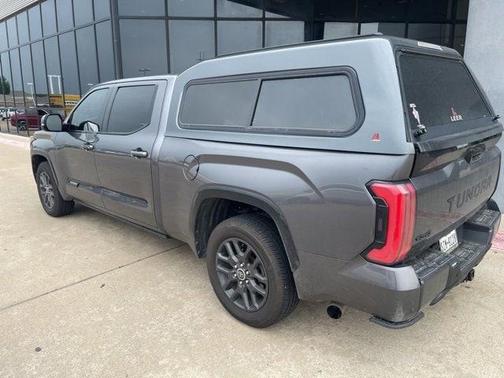 2022 Toyota Tundra Platinum