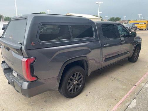 2022 Toyota Tundra Platinum