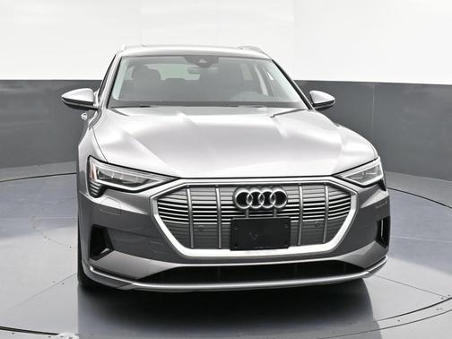 2021 Audi e-tron Premium