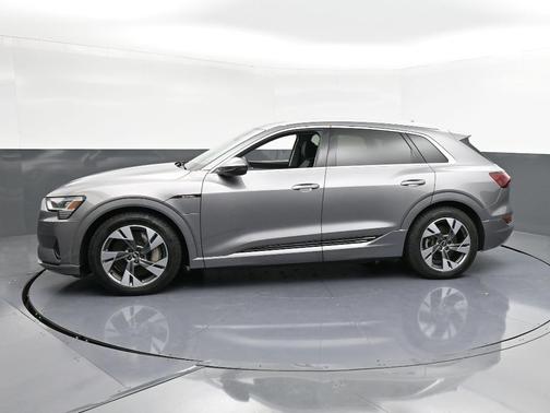2021 Audi e-tron Premium