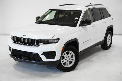 2022 Jeep Grand Cherokee Laredo