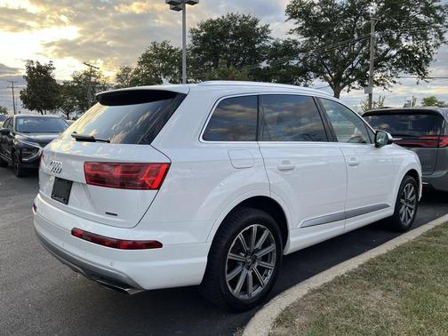 2018 Audi Q7 2.0T Premium Plus