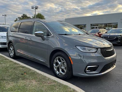 2022 Chrysler Pacifica Limited