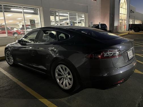 2016 Tesla Model S 75D