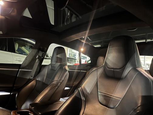 2016 Tesla Model S 75D