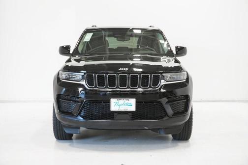 2022 Jeep Grand Cherokee Laredo