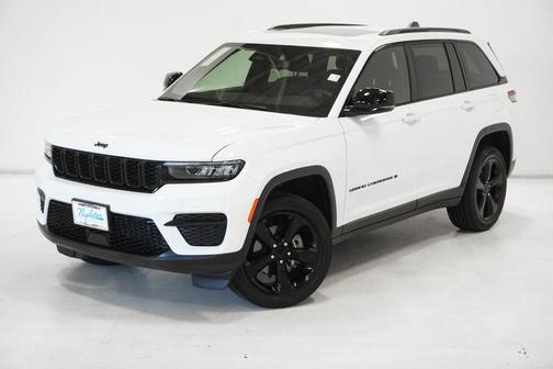 2022 Jeep Grand Cherokee Altitude